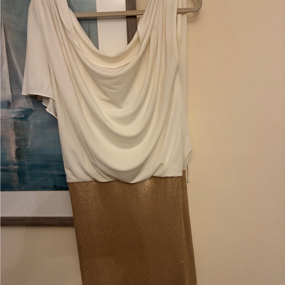 Laundry By Shelli Segal White Satin Garment with gold bottom size 6
